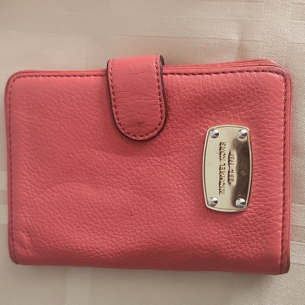 Michael Kors Bedford Flap Coral Tassel Bag - Picture 13 of 16
